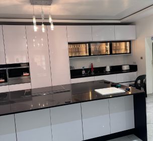 home-about-small-img2